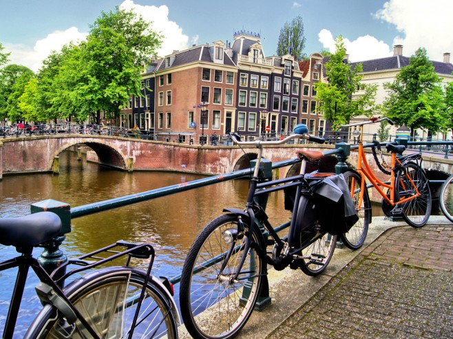 Amsterdam_shutterstock_131698556